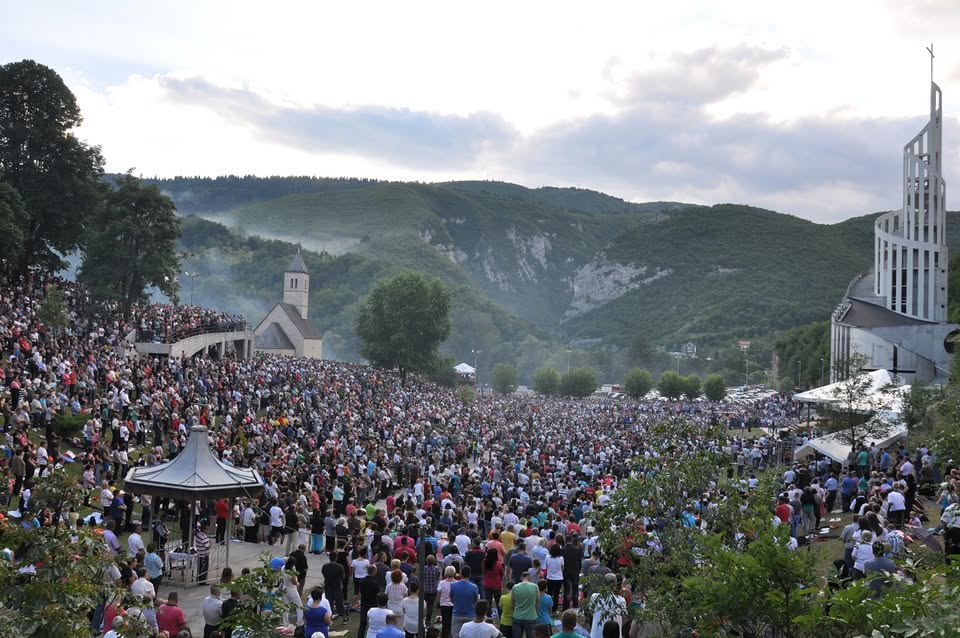 Svetište Podmilačje: Vjera, nada i molitve za ozdravljenje bolesnih, zdravlje porodica, za ljubav, sreću, blagostanje…